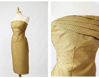 Vintage 1980s does 1950s golden lurex lame strapless wiggle dress - size S