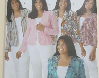 Simplicity Khaliah Ali Collection Pattern Sizes 18W-24W