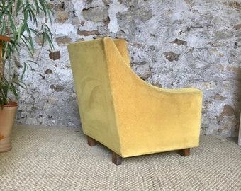 Vintage mustard yellow velvet Chair