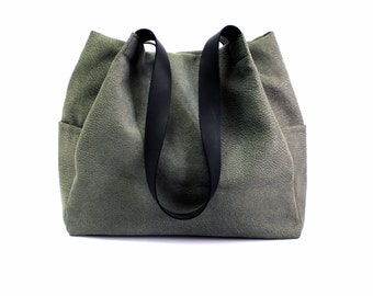 grey handbag, grey tote bag, black leather straps bag, every day bag, grey shoulder bag, grey faux leather handbag, large bag, canvas bag