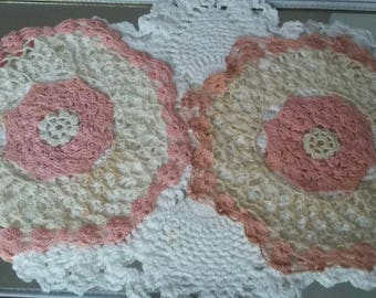 CLEARANCE SALE/Vintage 1940s Pink Ivory Lace Doilies, Shabby Chic Decor, Handmade, Sewing, Crochet