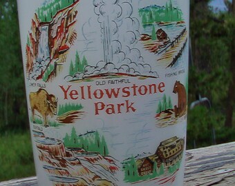 Vintage Yellowstone National Park Collectors Souvenir Glass
