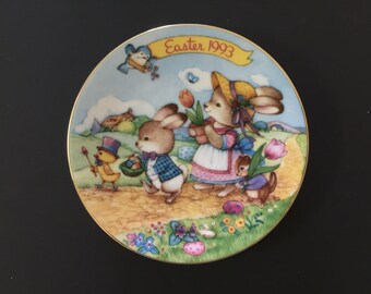 Vintage Easter Plate