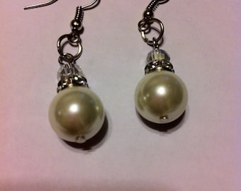 Nice14 mm pearl earring with cubic zirconia stonesand silver hook