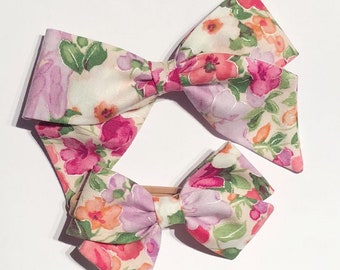 Light Floral Bow//Hand-tied Hair Bows//Baby Fashion