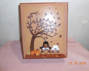 keepsake box with pilgram owls