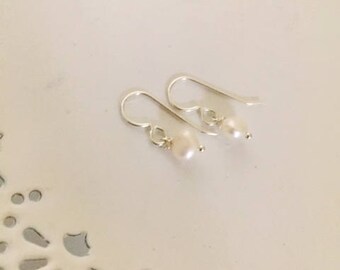 Classic Pearl Earring | Pearl and Silver Drop Earring | Bridesmaid Earring | Bridal Set | Bridal Earring | Freshwater Pearls | Bridesmaid