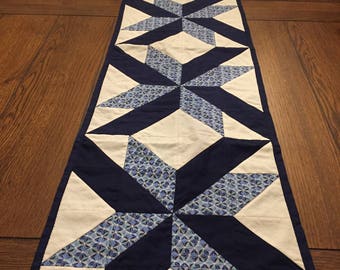 Red / Green / Blue / White / Apple / Tan / Brown / Vintage / Table Linens / Kitchen Dinning Linens / Christmas Linens / Cotton Table Runners