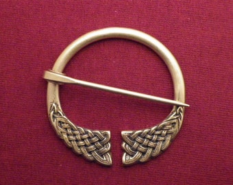Knotwork Penannular Brooch