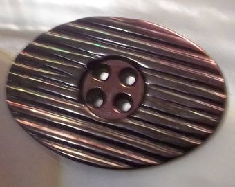 Large Vintage Carved Mother of Pearl Button--Item# 204