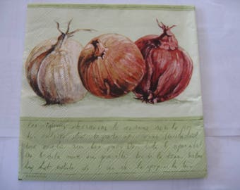 set of 2 garlic onion paper napkins