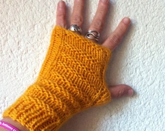 Mustard yellow fingerless gloves hand made wool, knitted seamless