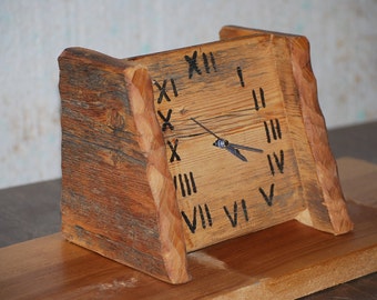 (Red pine) 150 years old barn wood