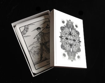 PREORDER; The Efflorescent Tarot Deck: Black and White Cards
