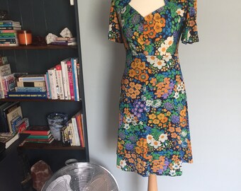 Vintage summer flowers dress festival mod blogger