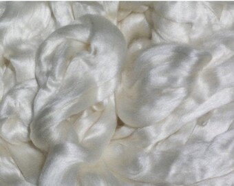 Delicious Milk Spinning Fiber New And Lovely 4 Ounces