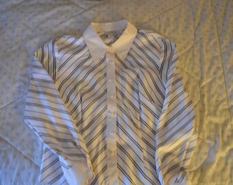 ON SALE Womens Blouse by Adrianna Papell 100% Silk Size 14