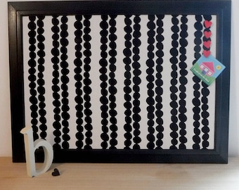 Black and White bold print pinboard