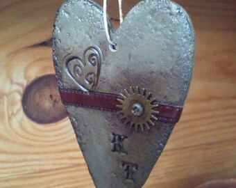 Steampunk souvenir. Industrial wedding.steampunk favor.Steampunk heart