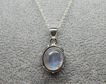 Rainbow Moonstone Necklace, Sterling Silver Necklace, Gemstone Necklace, Rainbow Moonstone Oval Pendant