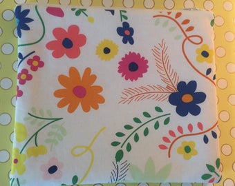 Makeup organizer, medium makeup bag, cosmetic organizer, cosmetic bag, zipper pouch, gift for her, bridesmaids gift, Mother's Day gift