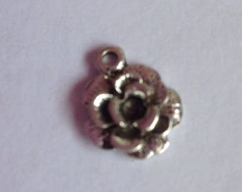 15 Silver Coloured Metal Rose Charms