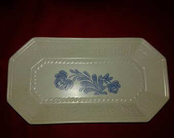 Pfaltzgraff rectangular bread platter - Yorktown pattern