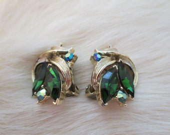 Lisner Emerald Green Rhinestone Clip Earrings