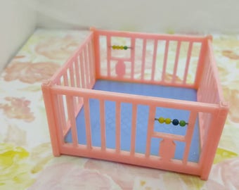 Renwal Pink Play pen Doll House Toy Plastic Baby Nursery Crib Baby cage Miniature