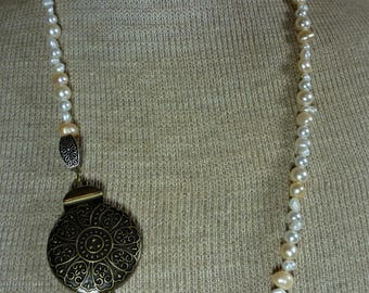 Pearl necklace, Freshwater pearl necklace