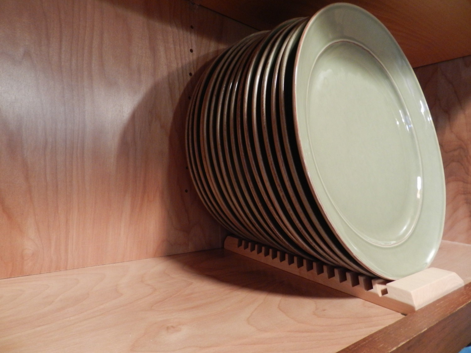 Wood Plate Rack for Vertical Plate Storage