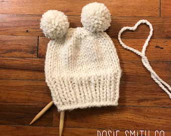 Knit Baby Hat // Hand Knit Baby Beanie // Chunky Knit Baby Hat // Baby Beanie // Knit Pom Pom Hat // Photo Prop Hat // Child Chunky Beanie