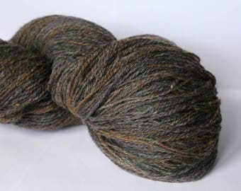 KAUNI Undyed Wool Yarn, Brown Rusty, Worsted Weight 8/2 2ply, 100% wool