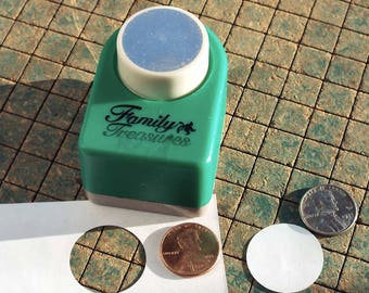 Family Treasures Paper Punch, circle, medium, scrapbook, card making, round cutout