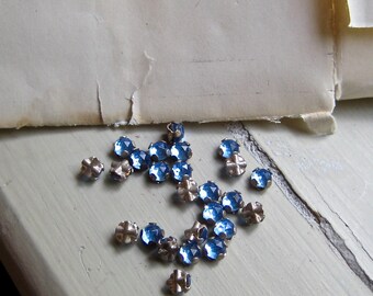 Blue Rose Montees, Vintage German 2-Hole Sew Ons, Blue 3.5mm Montees, Appliques