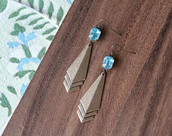 vintage glass gem + vintage brass art deco earrings - aqua