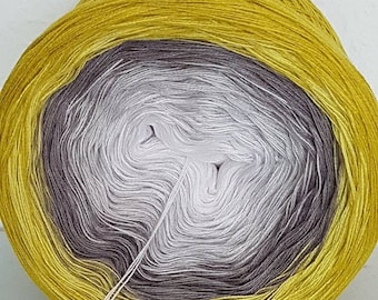 Gradient yarn "snowdrops"