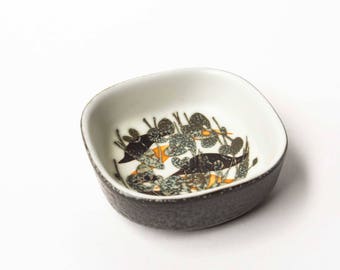 Royal Copenhagen, Ivan Weiss, Small Fajance Dish 3771