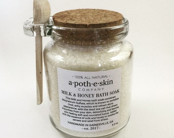 Milk & Honey Bath Soak / Graduation Gift Ideas for Her / High School Graduation Gift Ideas / College Graduation Gift Ideas / Anniversary