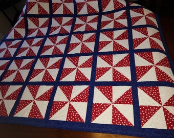 Crib quilt- pinwheels