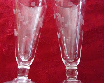 Pilsner Style Glass Vintage (Set of 2) with Etched Squares. Great for Valentines Celebration Toasting