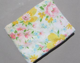 Double Flat Sheet Summer Large Scale Flowers 1980s Vintage Montgomery Ward Muslin Bedsheet Pink Roses & Big Yellow Flowers