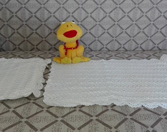 Hand knitted coverlet and pillow BL201