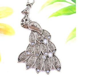 1 pendant in matte silver Peacock