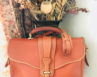 Vintage Dooney &Bourke All Weather Leather Equestrian British Tan Legal Briefcase // Leather Messenger Attaché // Rare Color