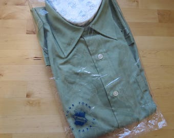 1960s 1970s Men's Moss Green Dress Shirt by Excello - Size 16/32 NOS Deadstock French Cuffs (B3)