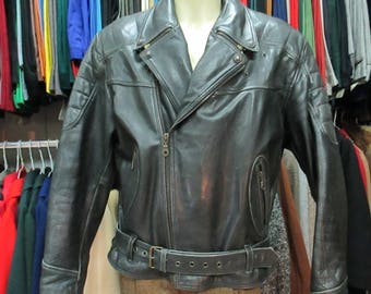 Chiodo vera pelle anni 80.Tg XL/Super 80s studded leather jacket/Two pockets/Burgundy lining/Bikers genuine leather jacket/Size XL