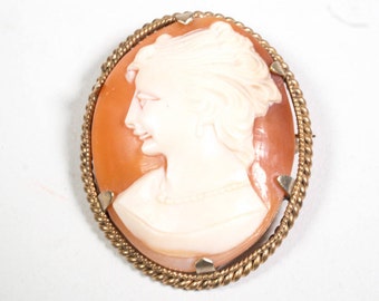 1930s vintage cameo brooch pendant by Clewco, Clewley and Co., 9CT cornelian shell, Rolled Gold, Clewco carved shell