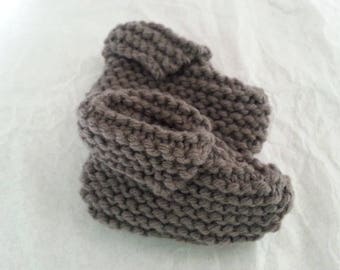 Baby Booties - Newborn - Hedgehog Brown