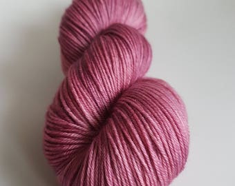 Skein - Fingering - color Antoinette Superwash Merino